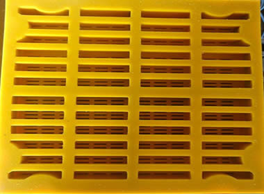 Κίτρινες PU επιτροπές οθόνης πολυουρεθάνιου πλέγματος με το γάντζο για τη δόνηση ορυχείου