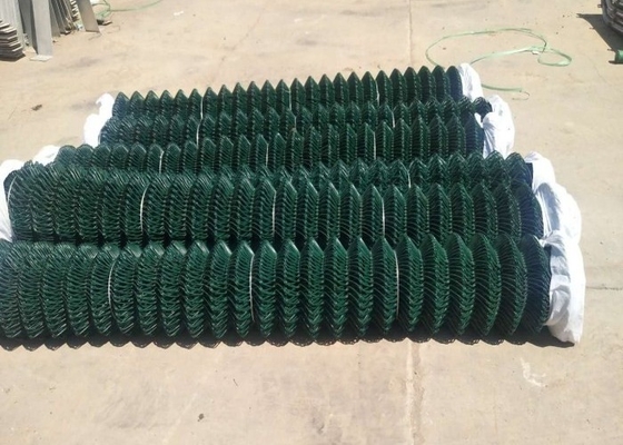 Πράσινος χρωματισμένος αγροτικός φράκτης μετάλλων σιδήρου πλέγματος καλωδίων ασφάλειας κήπων συνδέσεων αλυσίδων για τον κήπο