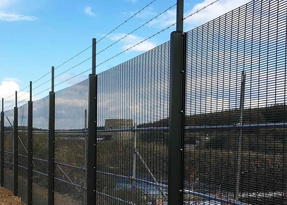 Υψηλή ασφάλεια 358 περίφραξη πλέγματος φυλακών που γαλβανίζεται για τα βοοειδή ζωικού κεφαλαίου