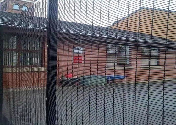 Ο κήπος που περιφράζει το PVC γαλβάνισε το 868 ενωμένο στενά πλέγμα καλωδίων Panles 8 άνοιγμα τρυπών " X2»