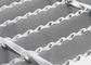 Γαλβανισμένο ο ISO κομμένο οδοντωτά πλατφόρμα μέταλλο κιγκλιδωμάτων πατωμάτων που ξύνει 0.3MM 8MM