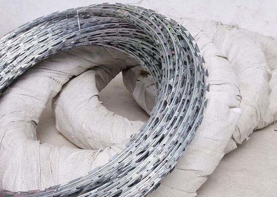 Το κινεζικό καλώδιο ξυραφιών εργοστασίων ενιαίο γαλβάνισε το ξυράφι κονσερτινών οδοντωτό - καλώδιο και περίφραξη για τη φυλακή και τον αερολιμένα
