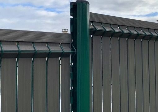 Εξωτερική πισίνα 4mm 3d καμπύλη φράχτη με PVC UV Slat