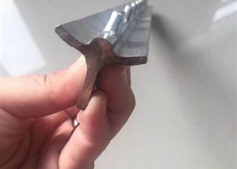 Βαρύ φορτίο 9 "Ατσάλινο φράχτη T Post 8 "Σταθεροποιητής πλάκα 1,25lbs ανά πόδι