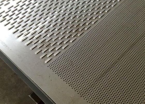 Ζυγισμένα διάτρητα φύλλα πλέγματος για διακοσμητικές οθόνες και φίλτρα