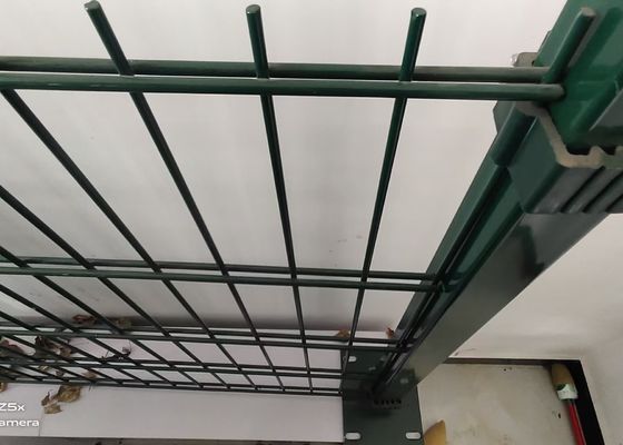 Ο κήπος που περιφράζει το PVC γαλβάνισε το 868 ενωμένο στενά πλέγμα καλωδίων Panles 8 άνοιγμα τρυπών " X2»