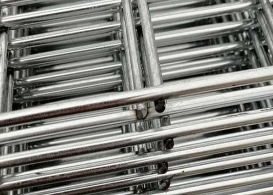 Το PVC έντυσε τον τρισδιάστατο κυρτό κάμπτοντας φράκτη >= 100 τριγώνων επιτροπής φρακτών τετραγωνικά μέτρα