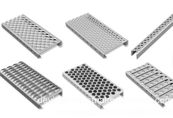 Υψηλής αντοχής στη διάβρωση στόμα κροκοδείλου διάτρητος λαβή ασφαλείας στροφή συγκολλημένη αντιφλοιωτική γρανάζια για διυλιστήρια πετρελαίου / ηλεκτρική ενέργεια