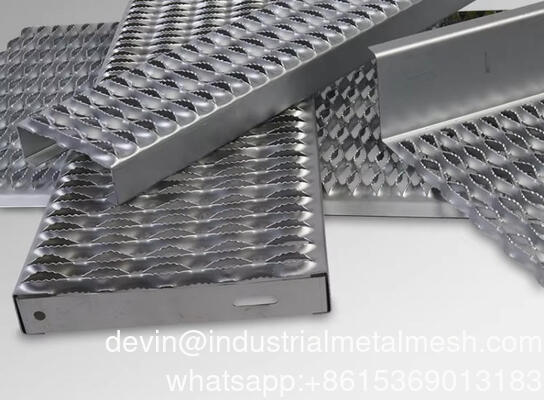 Υψηλής αντοχής στη διάβρωση στόμα κροκοδείλου διάτρητος λαβή ασφαλείας στροφή συγκολλημένη αντιφλοιωτική γρανάζια για διυλιστήρια πετρελαίου / ηλεκτρική ενέργεια