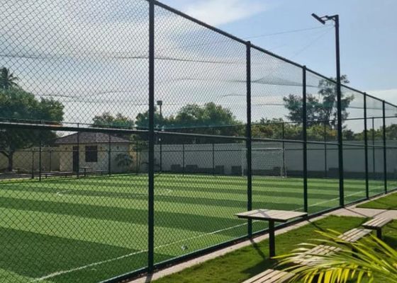 Αντι αναρριχηθείτε ντυμένο στο PVC φράκτη 1530mm 1830mm 2030mm πλέγματος καλωδίων για το πολυ χρώμα