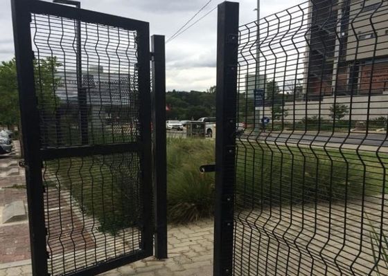 Η υψηλή ασφάλεια Nylofor 6ft τρισδιάστατο PVC διαμόρφωσης έντυσε 358 αντι αναρριχείται στο φράκτη
