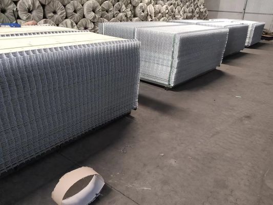 Το PVC έντυσε το 75x150mm καμμμένο πλέγμα καλωδίων μετάλλων ενωμένο στενά φράκτης τρισδιάστατο