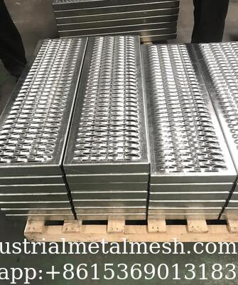 Περφορέ Πλάκα Αλουμινίου Grip Strut για Διάδρομους Στέγης, Γέφυρες, Πεζοδρόμια