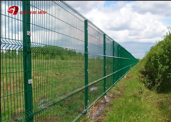 Αντι αναρριχηθείτε ντυμένες στις PVC επιτροπές 1530mm 1830mm 2030mm φρακτών πλέγματος καλωδίων για το πολυ χρώμα
